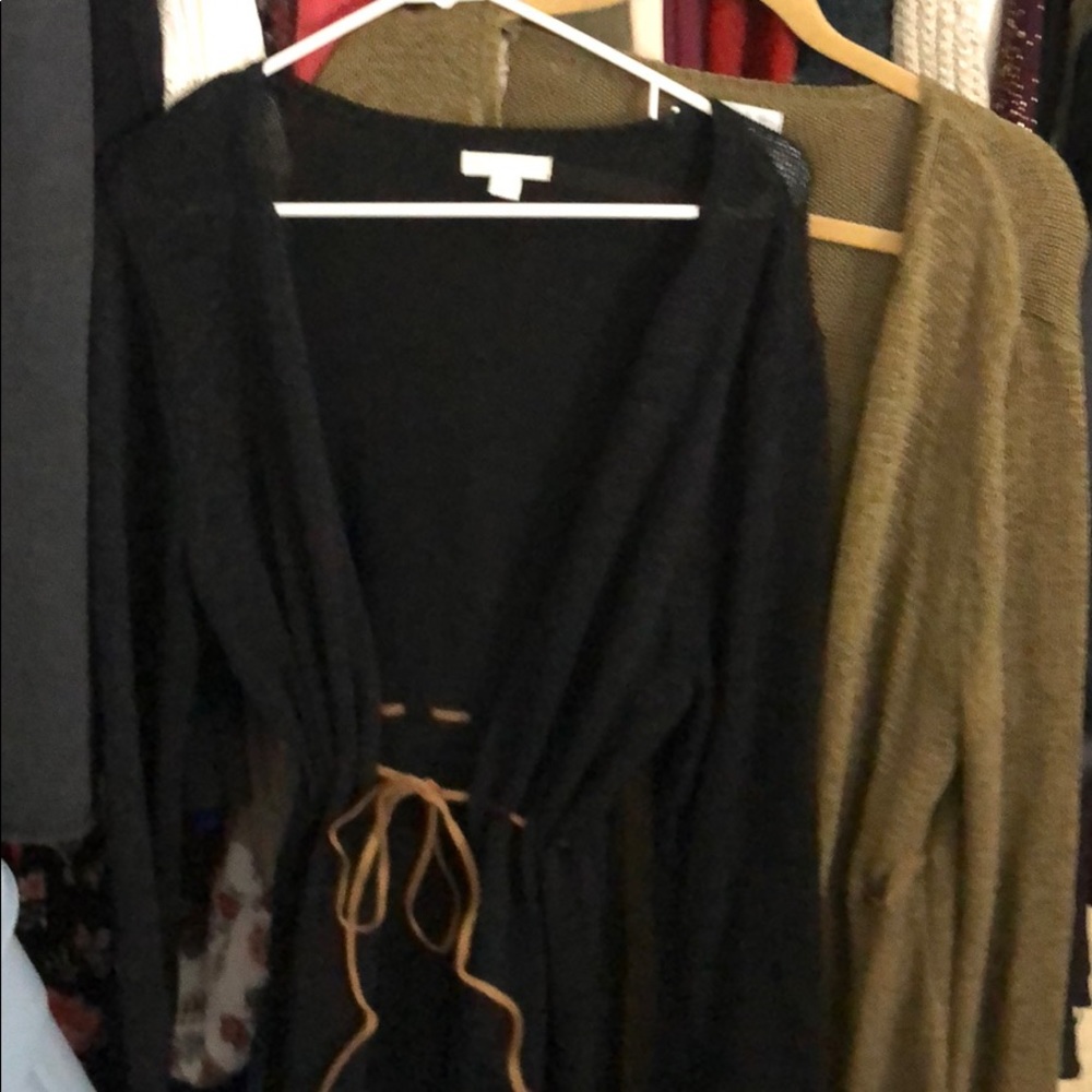2 mid thigh lengths sweaters/duster